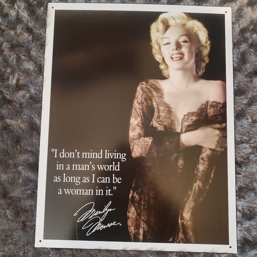 Marilyn Monroe  vintage look metal tin sign. Wall deco. Retro. Classic collectab